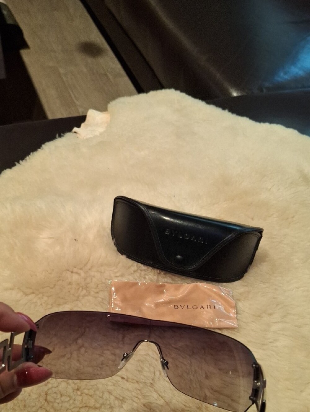 Bvlgari Women's Gradient Black Rimless Shield Sunglasses - Picture 4 of 5